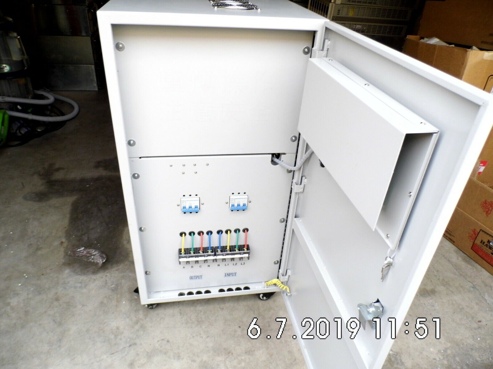 JL33010 10KVA three phase AC programmable variable frequency power source JL33010 10KVA three phase AC programmable variable frequency power source